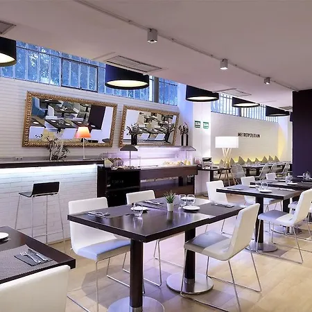 Metropolitan Sagrada Familia - Adults Only 4* Barcelona